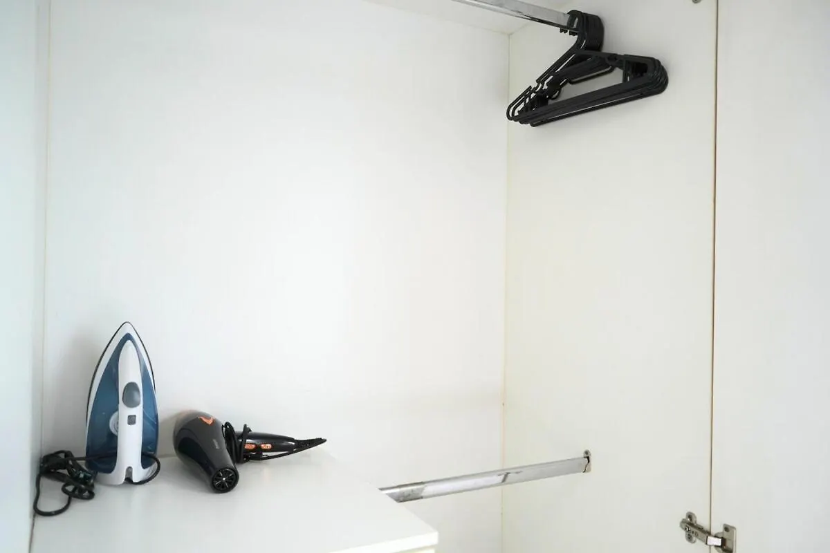Spacious & Modern 1Br Near Bgc With Wi-Fi Manila Philippines