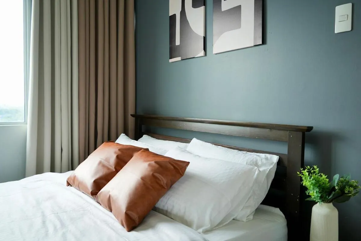 Spacious & Modern 1Br Near Bgc With Wi-Fi Manila 0*,  Philippines
